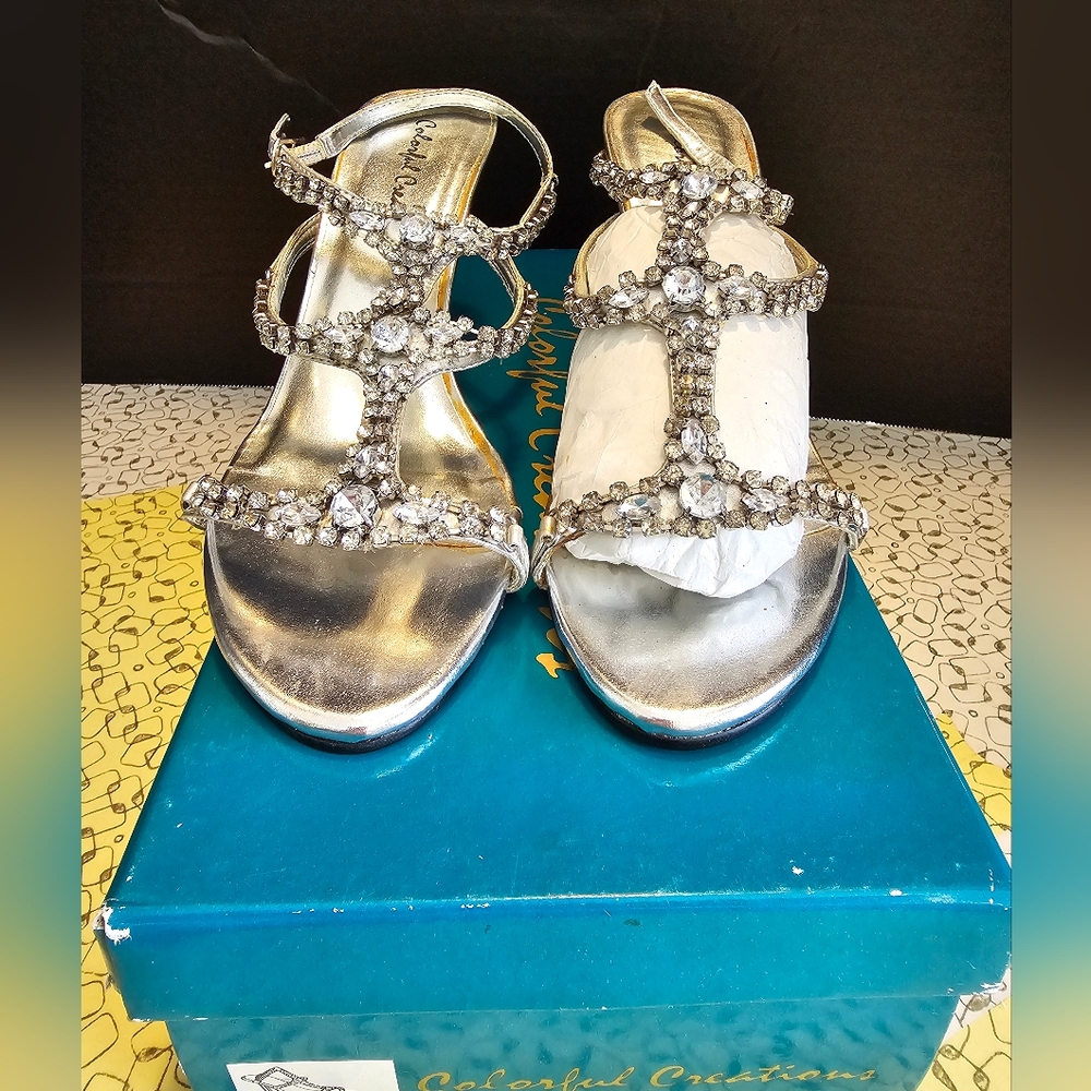 VTG Colorful Creations silver heels